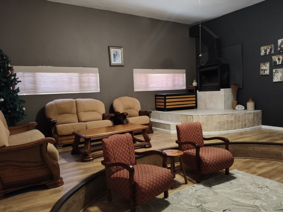 4 Bedroom Property for Sale in Wavecrest Eastern Cape